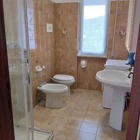 Con Posto Auto * Lavagna